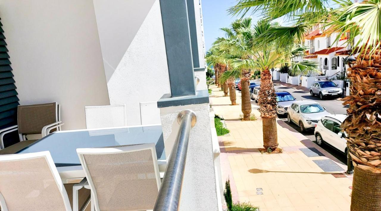 Lovely Apartment Centrally Located In Estepona Exterior foto